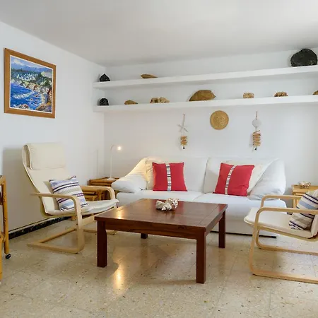 Caracolillos, La Casa Chalet